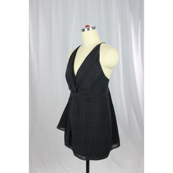 Aritzia WILFRED Pursuit Black Plaid Gauze V-Neck Twist Camisole Tank Top, Size M - Picture 4 of 16